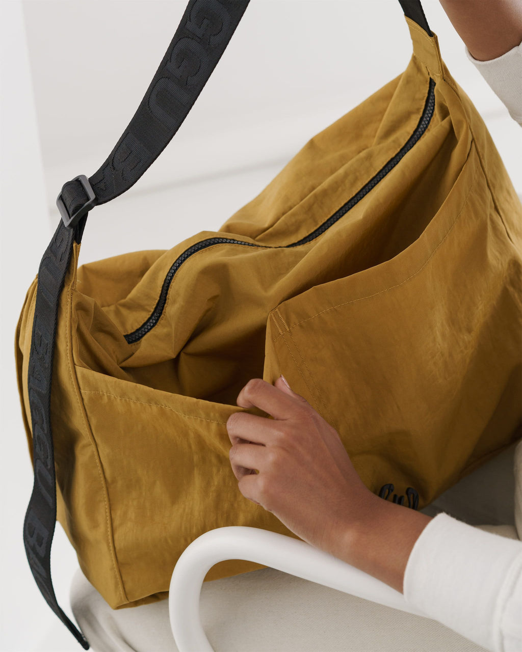 Travel Sport Messenger Bag - Camel