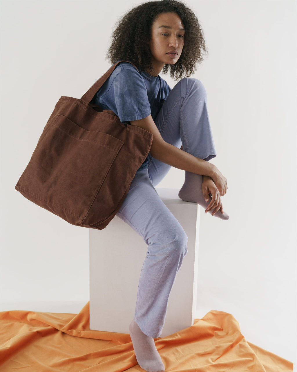 Giant Pocket Tote - Washed Brown