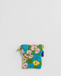 Puffy Earbuds Case - Flowerbed