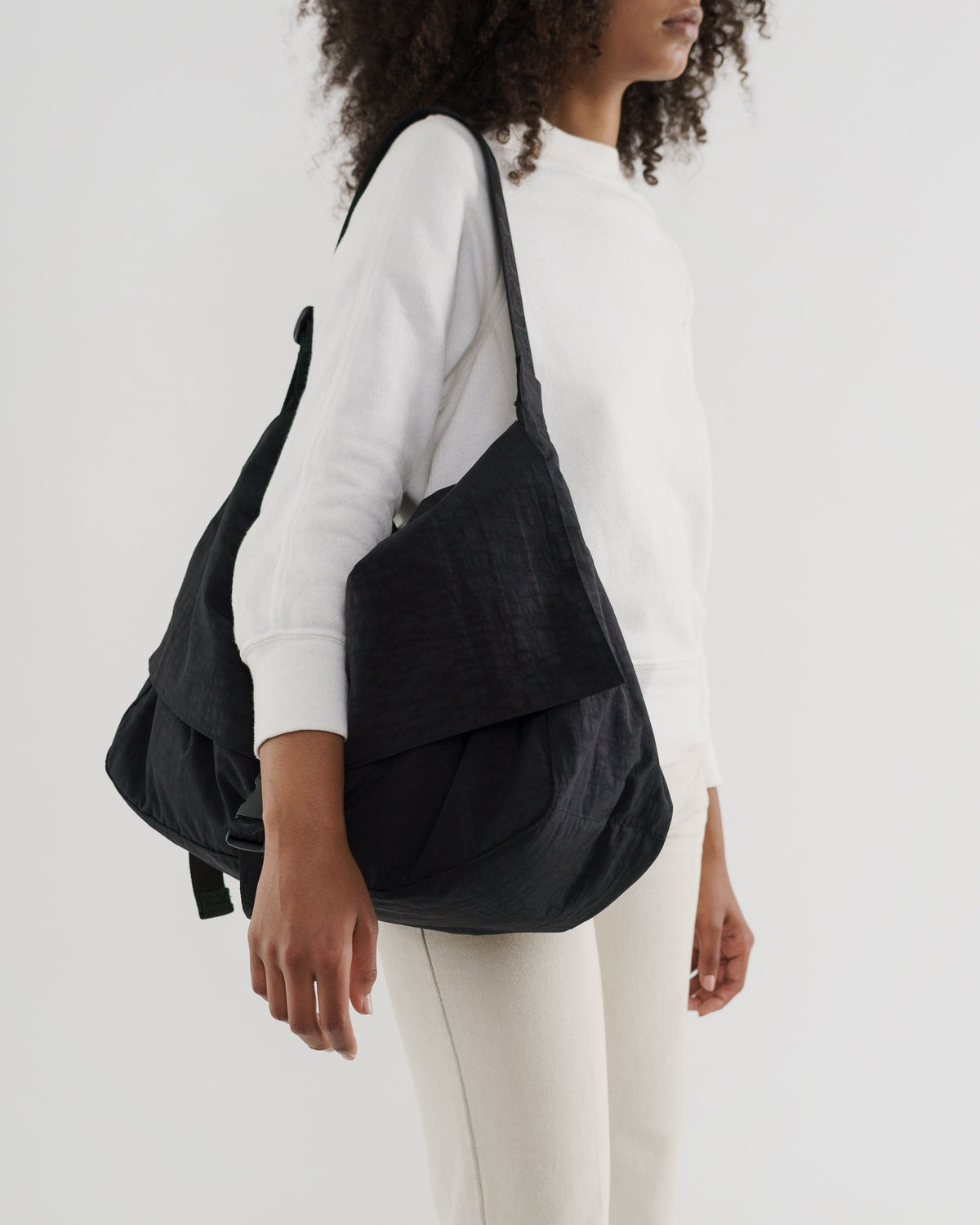 Travel Sport Messenger Bag - Black