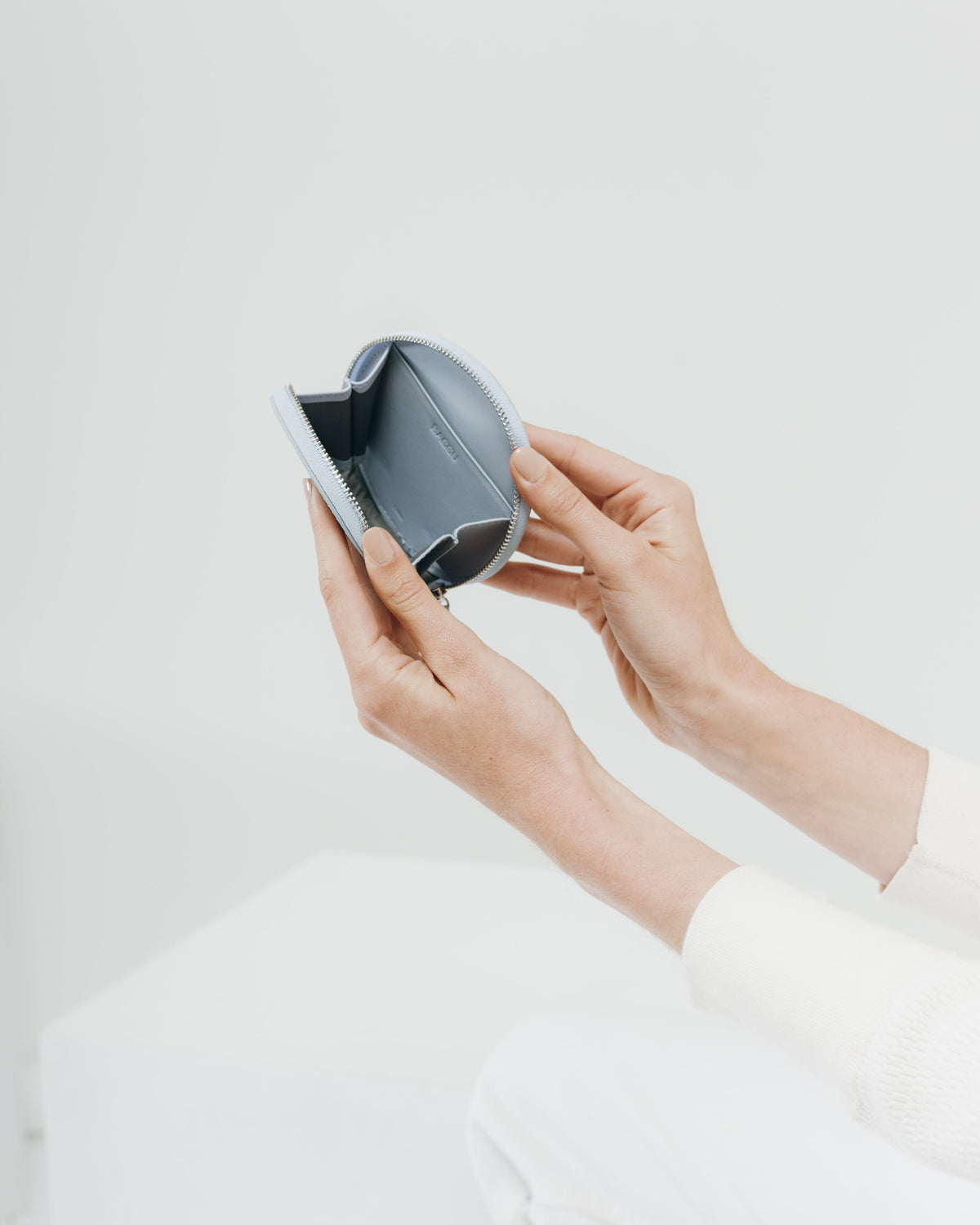 Circle Wallet - Powder Blue