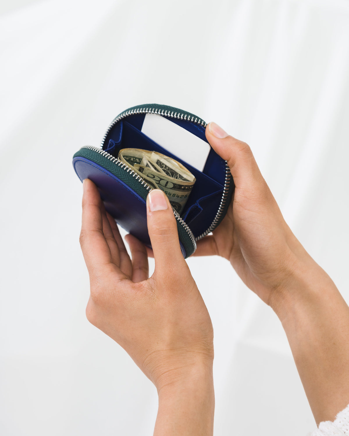 Circle Wallet - Cobalt