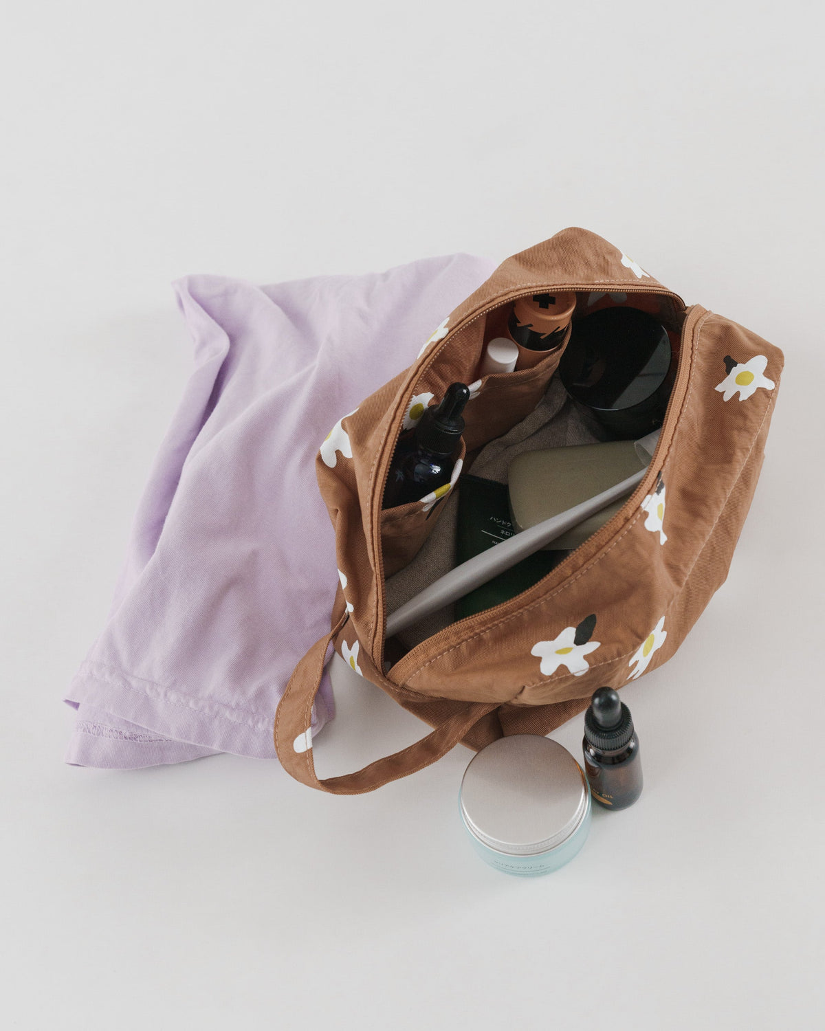 Dopp Kit - Painted Daisy