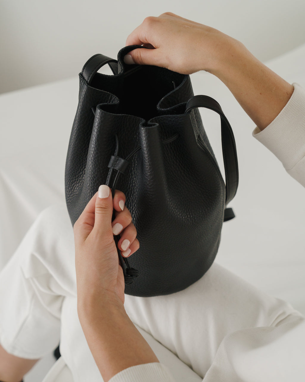 Drawstring Purse - Black - nl