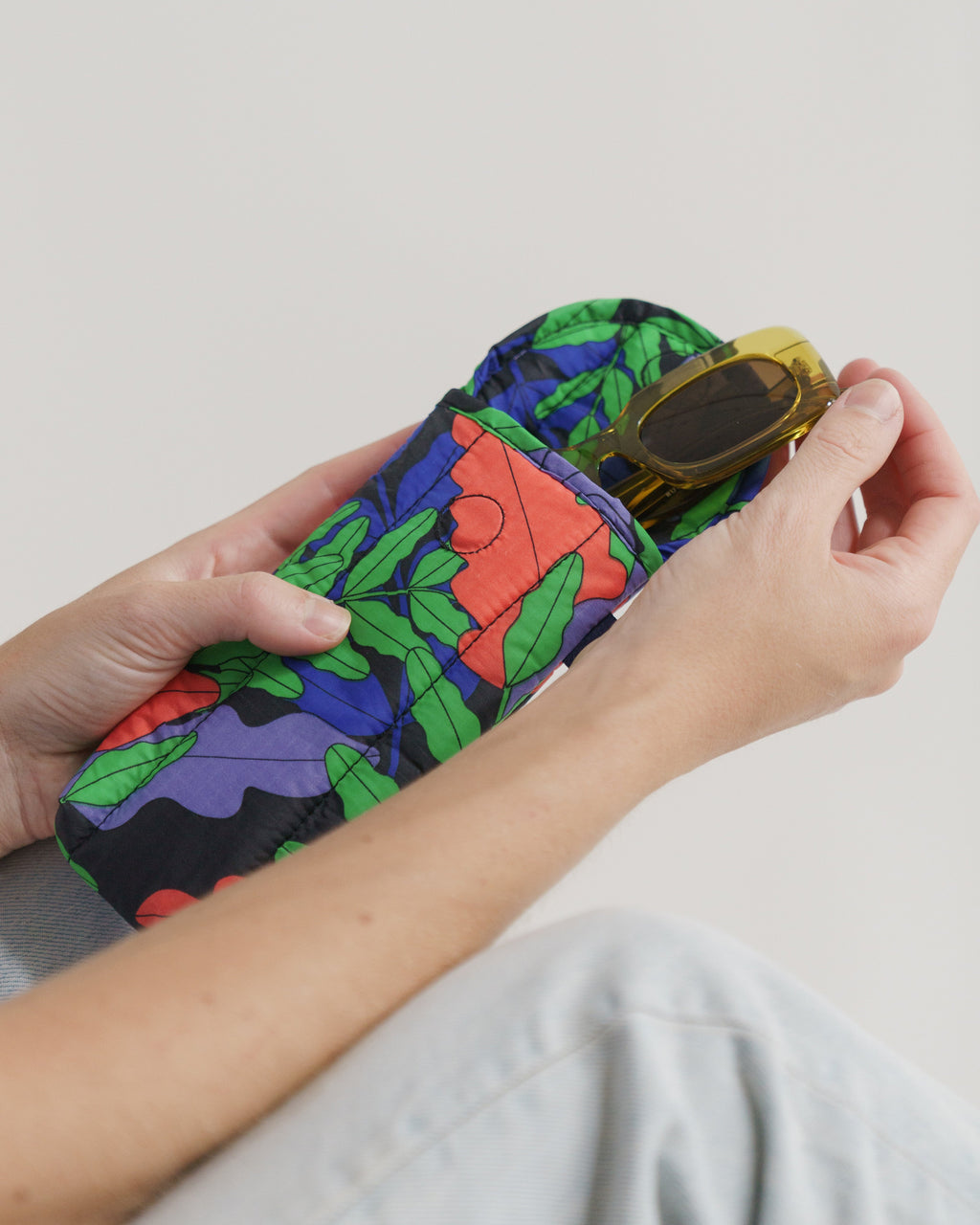 Puffy Glasses Sleeve - Midnight Fern