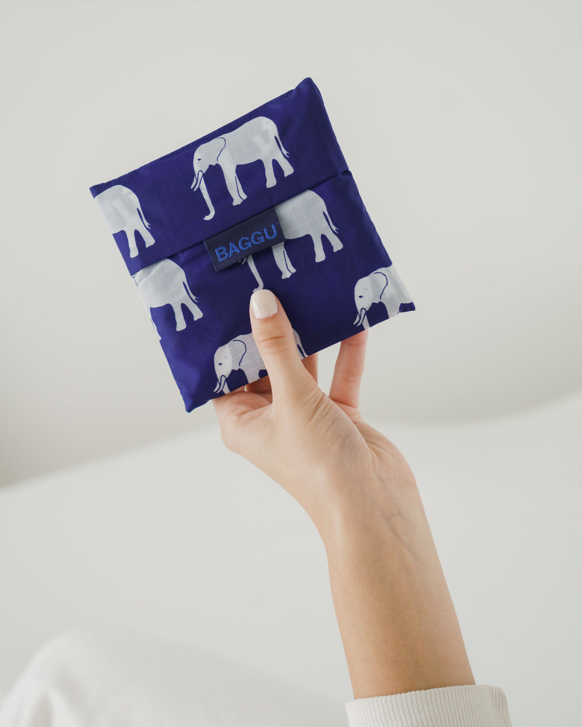 Standard Baggu - Blue Elephant