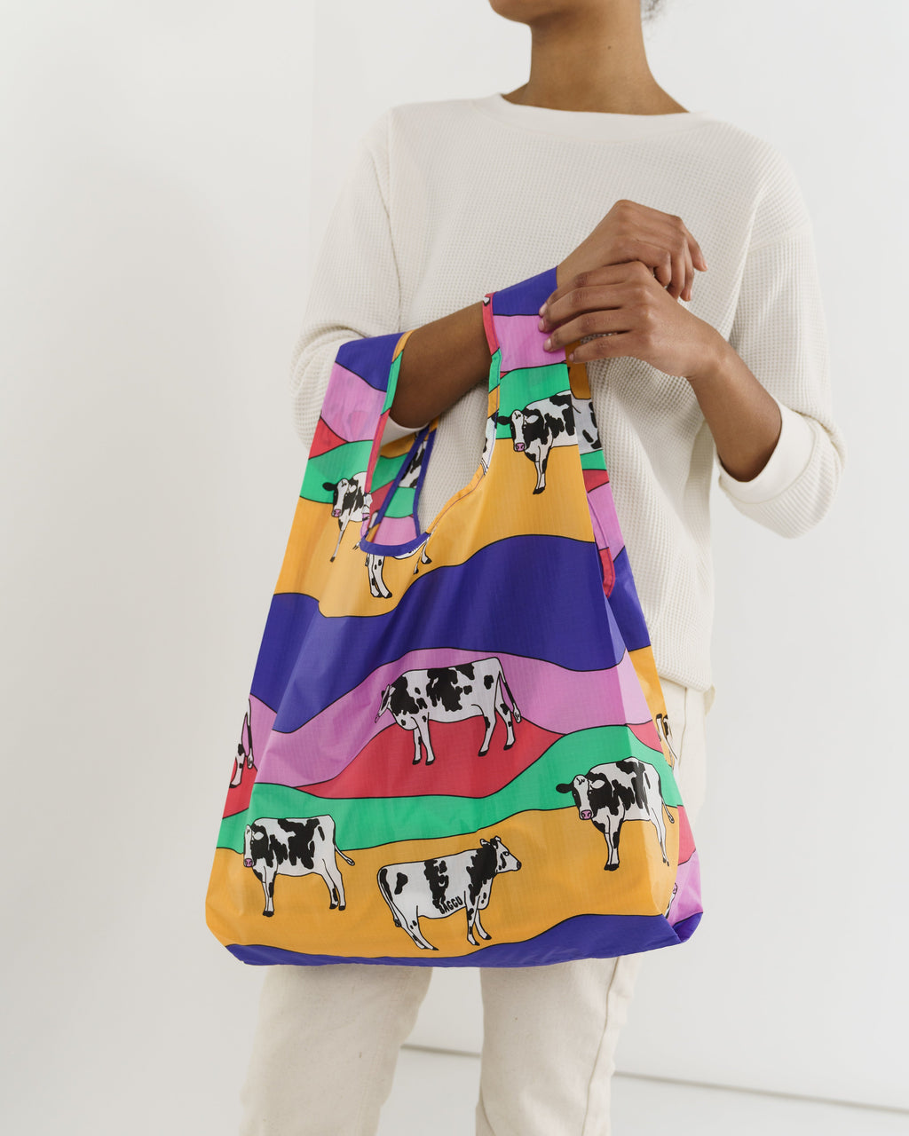 Standard Baggu - Grazing Cows