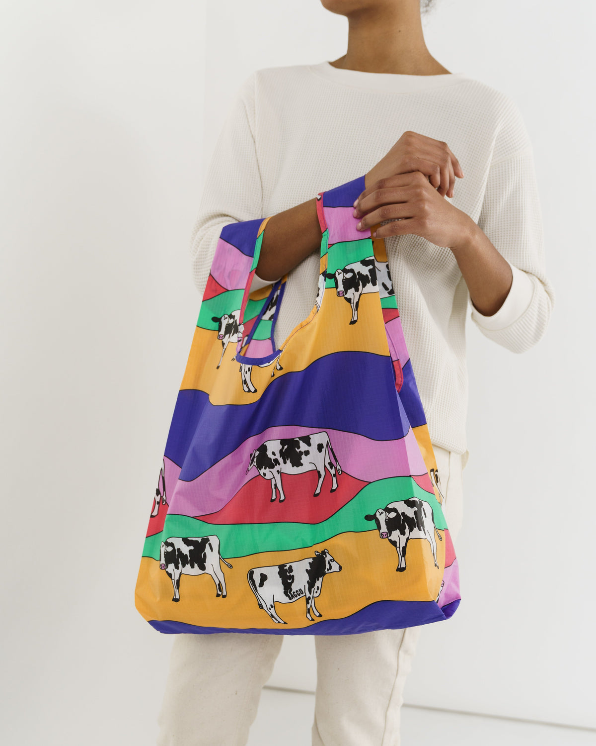 Standard Baggu - Grazing Cows