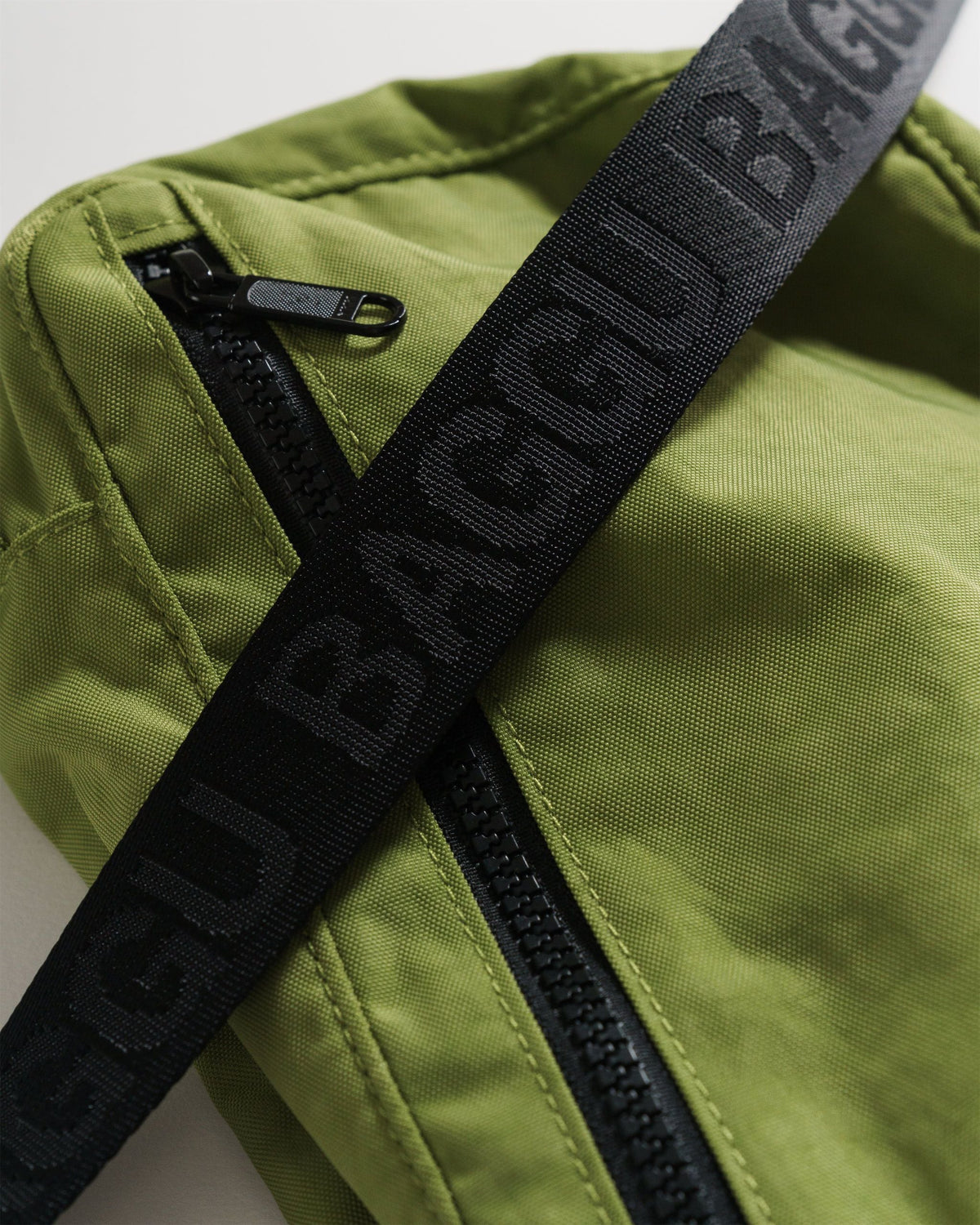 Sport Crossbody - Green Apple