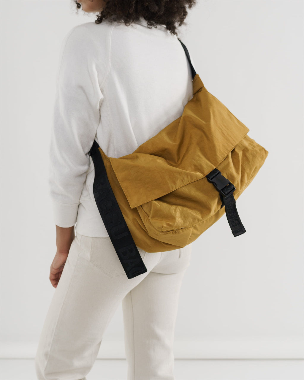 Sport Messenger Bag - Camel